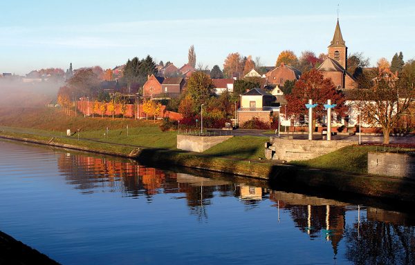 Carte postale “nouveau Canal du Centre et Place Hardat de Thieu”